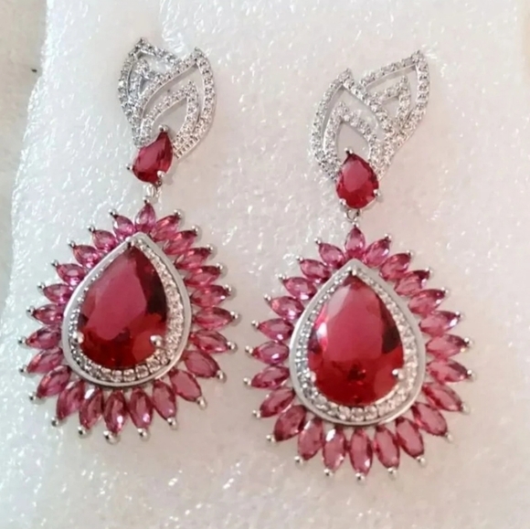 1.00 ctw Fuchsia Quartz Earrings - Picture 6 of 6